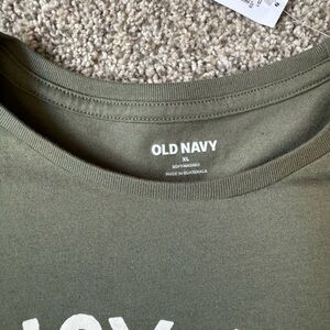 T shirt green olive from old navy